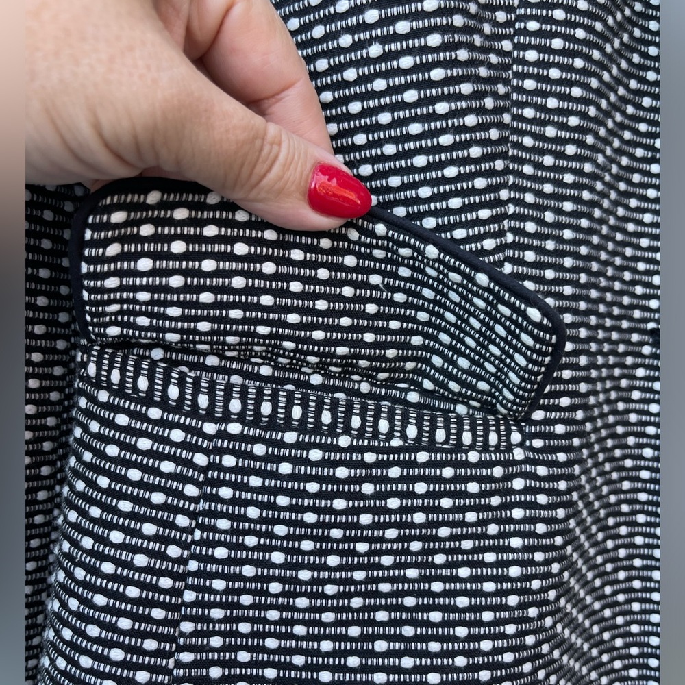 🖤NWOT Talbots size 12 black/white blazer. Stunning jacket. A closet staple! - Picture 4 of 11